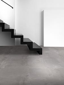 Glad ongepolijst ijzersterke beton gelijkende vloer Interfloor Dynamic Cemento Collectie